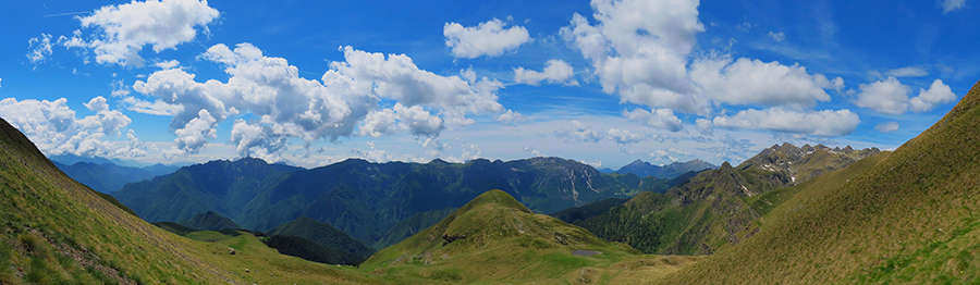Dalla Bocchetta Triomen (2005 m) verso il Monte Avaro ed oltre
